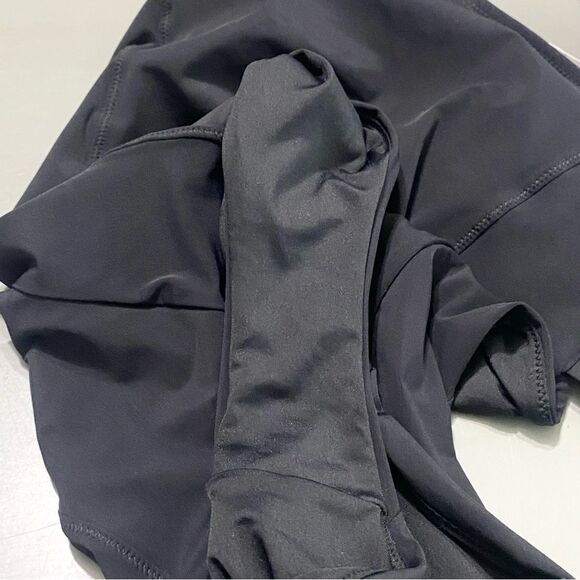 Vuori Womens Size Small Dune One Piece Swimsuit Black with Phone Pocket - Picture 12 of 13